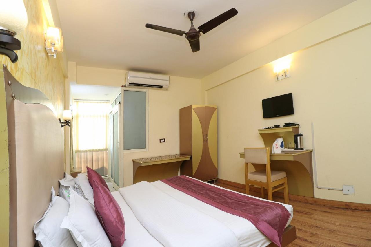 دهرادون Oyo 1822 Hotel Ambassador المظهر الخارجي الصورة