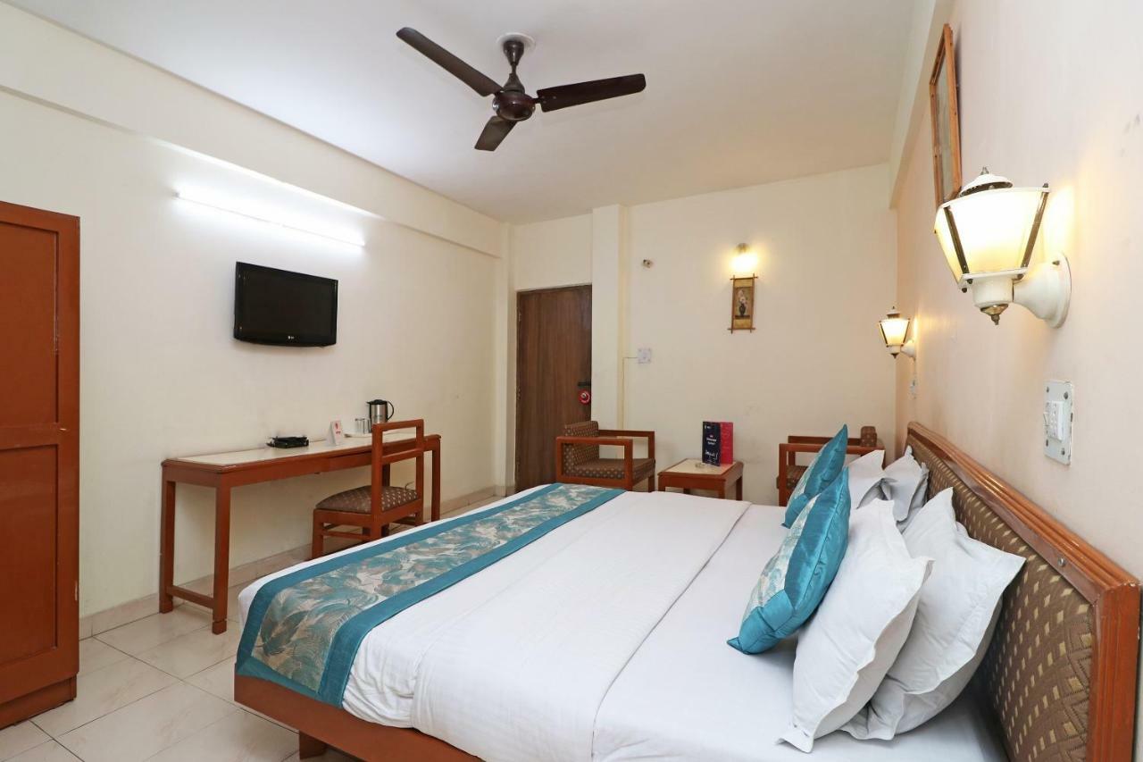 دهرادون Oyo 1822 Hotel Ambassador المظهر الخارجي الصورة